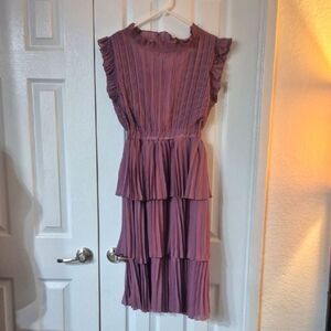 🎈2/$28🎈Elegant RUFFLED Purple Tiered Dress Sz L